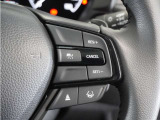◆アダプティブクルーズコントロール◆予め設定した車速内でクルマが自動的に加減速。前走車との適切な車間距離を維持しながら追従走行します。【LKAS】車線維持支援システムでステアリング操作を支援。