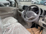 視界が良く運転性の良いフロントシート