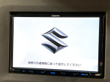 【純正ナビ】人気の純正ナビを装備しております。ナビの使いやすさはもちろん、オーディオ機能も充実!キャンプや旅行はもちろん、通勤や買い物など普段のドライブも楽しくなるはず♪