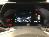 視認性が高く、運転中も情報がひと目で確認できます。