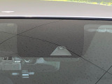 【インテリジェントエマージェンシーブレーキ】フロントカメラで前方の車両や歩行者を検知。衝突しそうな時は衝突被害軽減ブレーキが作動、衝突回避をサポート。より安全にドライブをお楽しみいただけます。