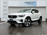 XC40 Ultra B4 AWD クリスタルホワイトメタリック Google搭載モデル・パノラマガラスサンルーフ・本革シート・360&deg;カメラ・シートヒーター・ステリングヒーター・ACC・AppleCarPlay・harman/kardonサウンド