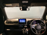 機能的なコックピット。快適な運転を楽しめます。