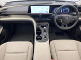 クラウンクロスオーバー 2.5 G アドバンスト レザー パッケージ E-Four 4WD 