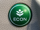 ★ECONスイッチ★ エコドライブを加速しよう!スイッチをONにすると、運転の仕方によるロスを抑え込み燃費をよくするようクルマが頑張ります(*^ー^*)燃費向上にチャレンジ♪