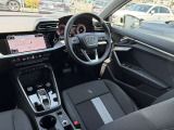 洗練された機能性の高いインテリア。長く使っても飽きないデザインがAudiです。触感にもこだわっております。