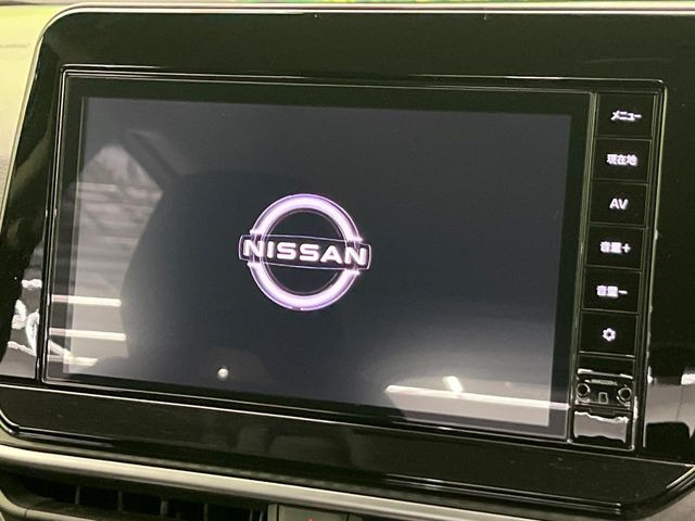 日産 ノート 1.2 X の中古車詳細 (17,151km, ピュアホワイトパール(3P