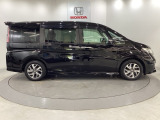 購入後も自社指定整備工場完備でお客様の愛車をしっかりサポート致します!御納車時には安全かつ安心してお乗り頂けるようホンダ専門知識を持つ整備スタッフが点検・整備・装備も説明をしてお渡ししております。