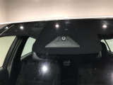 【衝突被害軽減ブレーキ】前方の車両や横断する歩行者などを検知した時、衝突回避や被害軽減をサポートします!!