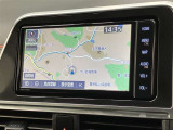 純正ナビを装備。タッチパネル式で使いやすく、お出かけもラクラクです。