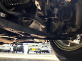 お車を安心してお乗りいただく為には、足回りの定期点検が欠かせません。サービスサポート(有償保証)では無料点検もご提供しており、安心のカーライフをお過ごしいただけるサポート体制が整っています。