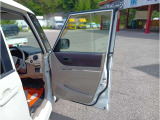 運転席ドア内側