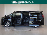 両側パワースライドドア付きだから、狭い駐車スペースなどでの 乗り降りラクラク!小さなお子さまのいるご家庭には嬉しい装備。