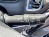 【オートライト】は、付け忘れや消し忘れを防ぐことができます。高速道路などのトンネルなどにも役立ちます♪