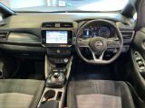 液晶のデジタルメーターに大きなナビ画面です。視界も広く運転もしやすい!