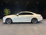 納車前整備はメーカー規定に基づき併設工場で入念に行います。メルセデス・ベンツ指定のツールと技術を用い、メーカーの研修を受けたメカニックがお客様のお車を整備いたします。神奈川運輸支局指定整備工場です。