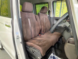 運転席シート廻りは使用感も少なく、良好な状態となっています。丁寧に使われていたことがよくわかりますね。