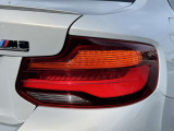 また、BMW正規認定中古車は、エマージェンシーサービスが自動付帯。24時間365日、皆様のカーライフをサポート致します。確かな安心のうえで、「駆けぬける歓び」をご堪能ください。