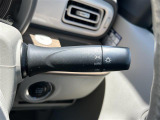【 オートライト 】オートライトなのでライトの点け忘れを気にすることなく運転が出来ます。