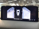 【12.3インチマツダコネクト】車内の雰囲気にマッチした大型ディスプレイ。スマホ接続でのナビ使用やBluetooth再生等、様々な機能が楽しめます。直感的なダイヤル操作が可能で、使い勝手も良好です。