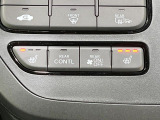 【シートヒーター】寒い日に重宝するシートヒーター!エアコンより早く温まってくれるので寒がりの人も安心ですね♪エアコンの温風は乾燥するから苦手、という方にもをおすすめです。