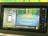 【パノラマモニター】専用のカメラにより、上から見下ろしたような視点で360度クルマの周囲を確認することができます☆死角部分も確認しやすく、狭い場所での切り返しや駐車もスムーズに行えます。