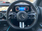 握りやすいハンドルの形状をしておりますので、お客様の運転をサポートしてくれます!