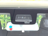 【スズキ セーフティサポート】走行中に前方の車両等を認識し、衝突しそうな時は警報とブレーキで衝突回避と被害軽減をアシスト。より安全にドライブをお楽しみいただけます。