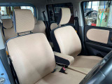 運転席シート廻りは使用感も少なく、良好な状態です!!