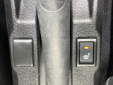 【シートヒーター】寒い日に重宝するシートヒーター!エアコンより早く温まってくれるので寒がりの人も安心ですね♪エアコンの温風は乾燥するから苦手、という方にもをおすすめです。