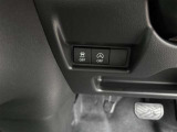 操作のしやすさが分かるスイッチ類。装備有無と配置、文字消えや使用感までチェックできます。