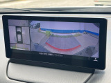 【360&deg;ビューモニター】専用のカメラにより、上から見下ろしたような視点で360度クルマの周囲を確認することができます☆死角部分も確認しやすく、狭い場所での切り返しや駐車もスムーズに行えます。