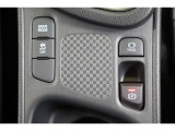 燃費優先のECO。パワー優先のSPORT。走りと燃費のバランスに優れたNORMAL。気分や走行状況に合わせて走りを選べるドライブモードセレクトが装備されています。