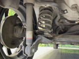 お車を安心してお乗りいただく為には、足回りの定期点検が欠かせません。サービスサポート(有償保証)では無料点検もご提供しており、安心のカーライフをお過ごしいただけるサポート体制が整っています。