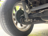 お車を安心してお乗りいただく為には、足回りの定期点検が欠かせません。サービスサポート(有償保証)では無料点検もご提供しており、安心のカーライフをお過ごしいただけるサポート体制が整っています。