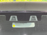 【スズキ セーフティサポート】走行中に前方の車両等を認識し、衝突しそうな時は警報とブレーキで衝突回避と被害軽減をアシスト。より安全にドライブをお楽しみいただけます。
