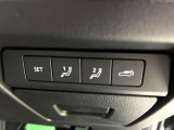 【パワーバックドア】スマートキーや運転席のボタンを押すだけでリアゲートが自動で開閉します!荷物を持っている時や、高い位置にあるバックドアを閉める際に便利な機能です♪