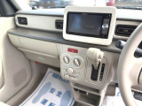 新車と同様の保証(有料)がつけられます。また各地域の店舗に最新の大型整備工場とプロメカニックが常駐しておりアフターメンテナンスもお任せください。
