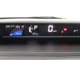 デジタルメーターのレイアウトを最適化しました。運転時のストレスを軽減し安全・安心な運転へ貢献します。