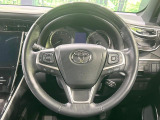 【純正革巻きステアリング】上質な革を使用することで、手にしっかり馴染みとても運転しやすいハンドルです♪