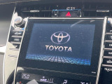 【メーカー純正ナビ】インテリアに溶け込むスタイリッシュな「専用設計」メーカーナビを装備♪視認性や操作性など基本性能にも優れ、より上質なカーライフをお楽しみいただけます。