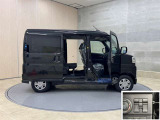 ウェルカム機能付き電動スライドドア。降車時に設定しておけば近づくだけでドアが自動でオープン!とても便利な機能です☆☆