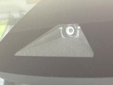 【トヨタセーフティセンス】走行中に前方の車両等を認識し、衝突しそうな時は警報とブレーキで衝突回避と被害軽減をアシスト。より安全にドライブをお楽しみいただけます。