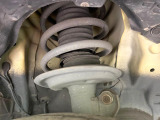 お車を安心してお乗りいただく為には、足回りの定期点検が欠かせません。サービスサポート(有償保証)では無料点検もご提供しており、安心のカーライフをお過ごしいただけるサポート体制が整っています。