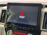 【大画面ナビ】人気の大型10インチナビを装備。存在感のある大画面はインパクト大!ナビ利用時のマップ表示は見やすく、テレビやDVDは臨場感がアップ!いつものドライブがグッと楽しくなります♪