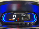 メーターの照明の色でエコドライブをアシスト!大きく見やすい文字で平均燃費等の情報を表示するTFTマルチインフォメーションディスプレイ付きデジタルメーターを採用