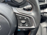 【レーダークルーズコントロール】前方の車両に合わせて加減速を自動制御するレーダークルーズコントロール。渋滞や高速道路での運転負担を軽減し、快適なドライブを提供します。