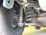 お車を安心してお乗りいただく為には、足回りの定期点検が欠かせません。サービスサポート(有償保証)では無料点検もご提供しており、安心のカーライフをお過ごしいただけるサポート体制が整っています。