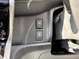 【エマージェンシーブレーキ】前方の車両や歩行者を検知し、衝突による事故回避をサポートします!機能には限界があるためご注意ください。