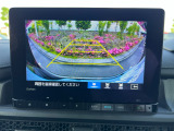バックでの駐車が苦手な方や運転にあまり自信のない方でも後方の視界をしっかりサポート。安心して車庫入れが出来るバックカメラを装備しています!